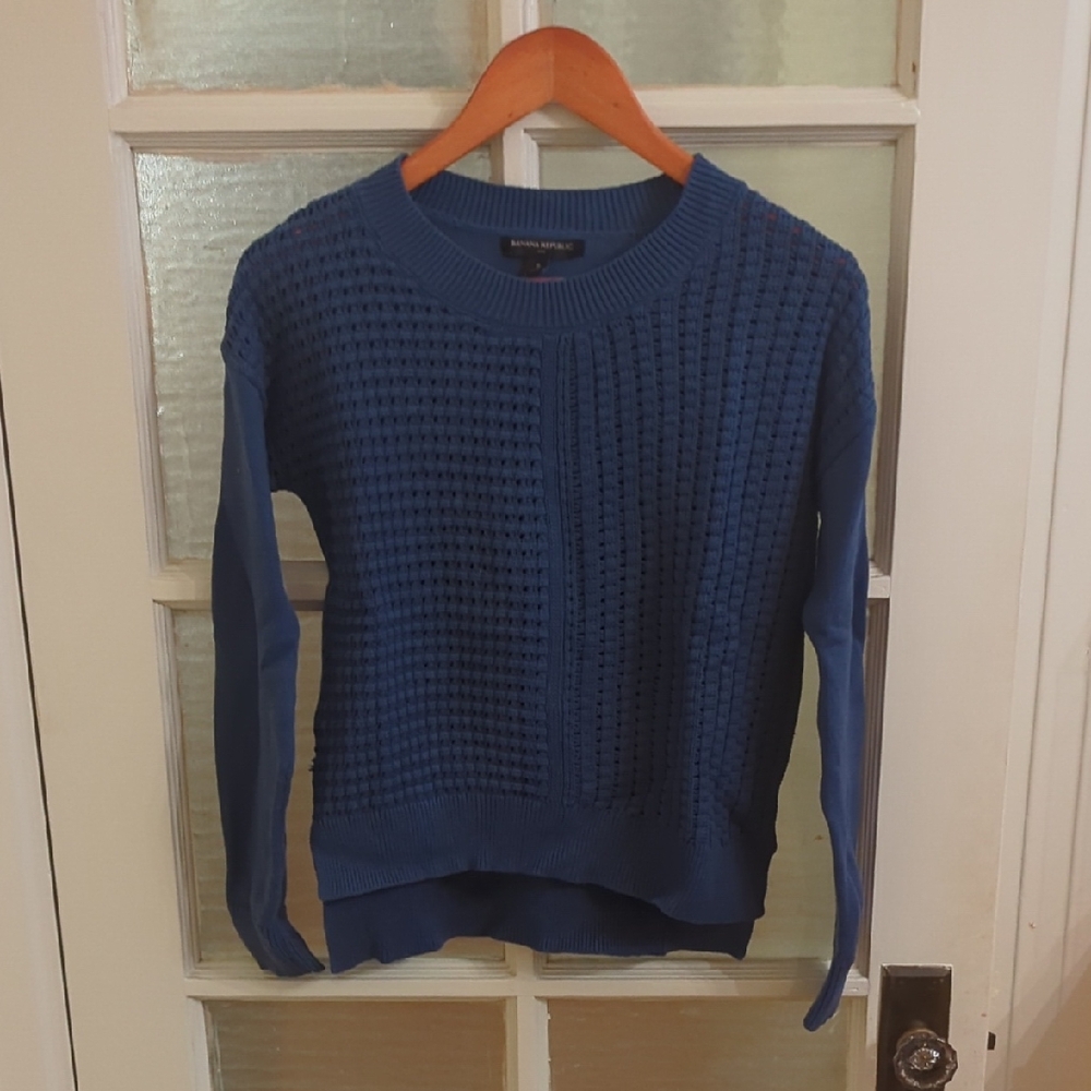 Banana Republic Textured Blue Crew Neck Sweater.  Small Stain, See Pics.